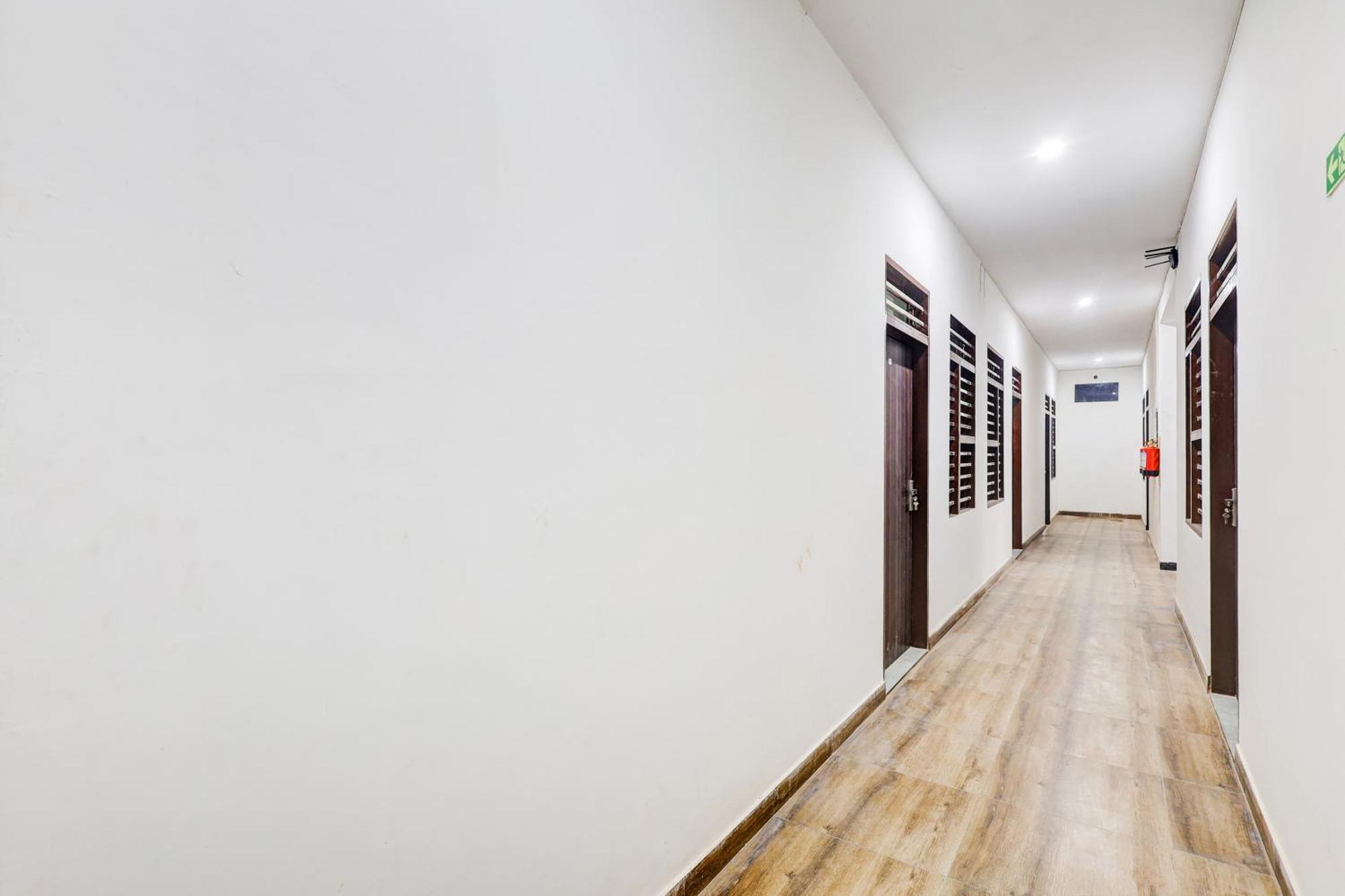 Super Hotel O Aravali Vihar Bhiwadi Dış mekan fotoğraf